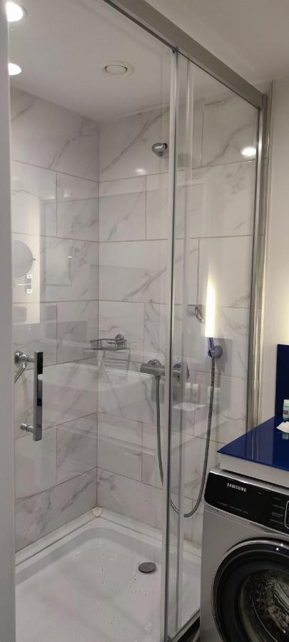 באטומי Orbi City Luxury Suit מראה חיצוני תמונה